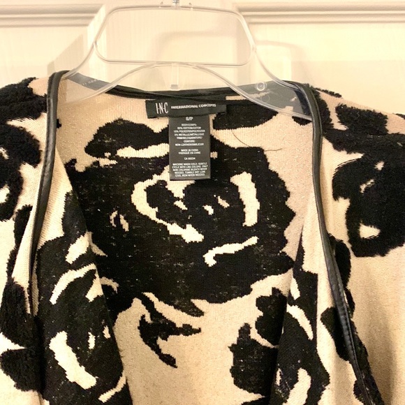 INC floral black and beige wrap - Picture 4 of 14